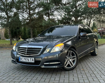 Серый Мерседес Е-Класс, объемом двигателя 2.2 л и пробегом 232 тыс. км за 16300 $, фото 3 на Automoto.ua