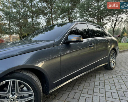 Серый Мерседес Е-Класс, объемом двигателя 2.2 л и пробегом 232 тыс. км за 16300 $, фото 10 на Automoto.ua