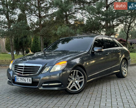 Серый Мерседес Е-Класс, объемом двигателя 2.2 л и пробегом 232 тыс. км за 16300 $, фото 1 на Automoto.ua