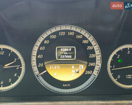 Серый Мерседес Е-Класс, объемом двигателя 2.14 л и пробегом 240 тыс. км за 13500 $, фото 12 на Automoto.ua