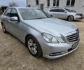 Мерседес Е-Клас 2012 у Львові на Automoto.ua Сірий Мерседес Е-Клас, об'ємом двигуна 2.2 л та пробігом 200 тис. км за 5200 $, фото 1 на Automoto.ua