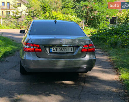 Серый Мерседес Е-Класс, объемом двигателя 2.14 л и пробегом 240 тыс. км за 13500 $, фото 5 на Automoto.ua