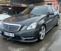 Серый Мерседес Е-Класс, объемом двигателя 2.2 л и пробегом 380 тыс. км за 13500 $, фото 1 на Automoto.ua