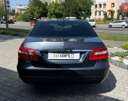 Серый Мерседес Е-Класс, объемом двигателя 2.1 л и пробегом 218 тыс. км за 12500 $, фото 5 на Automoto.ua