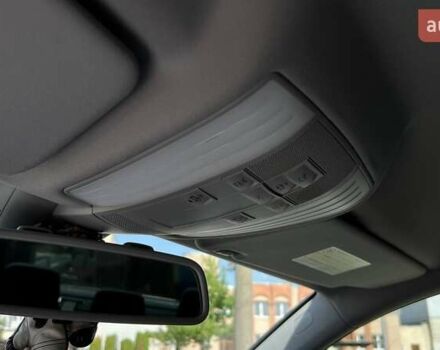 Серый Мерседес Е-Класс, объемом двигателя 2.1 л и пробегом 218 тыс. км за 12500 $, фото 16 на Automoto.ua