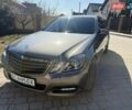 Серый Мерседес Е-Класс, объемом двигателя 2.14 л и пробегом 310 тыс. км за 12500 $, фото 1 на Automoto.ua