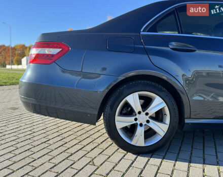Мерседес Е-Клас 2012 у Львові на Automoto.ua Сірий Мерседес Е-Клас, об'ємом двигуна 2.14 л та пробігом 275 тис. км за 13500 $, фото 12 на Automoto.ua