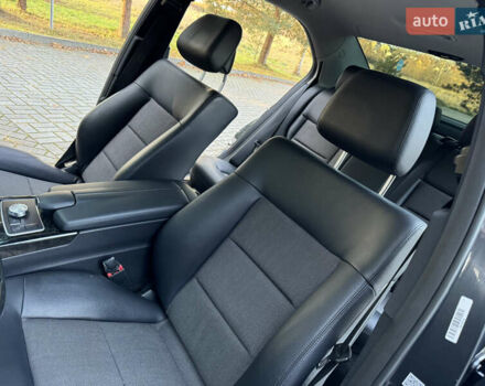 Серый Мерседес Е-Класс, объемом двигателя 2.2 л и пробегом 232 тыс. км за 16300 $, фото 64 на Automoto.ua