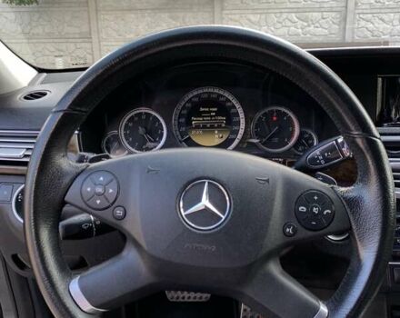 Серый Мерседес Е-Класс, объемом двигателя 2.2 л и пробегом 283 тыс. км за 14750 $, фото 25 на Automoto.ua