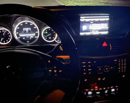 Серый Мерседес Е-Класс, объемом двигателя 3.5 л и пробегом 224 тыс. км за 14500 $, фото 28 на Automoto.ua