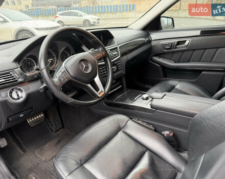 Серый Мерседес Е-Класс, объемом двигателя 2.2 л и пробегом 291 тыс. км за 11800 $, фото 15 на Automoto.ua