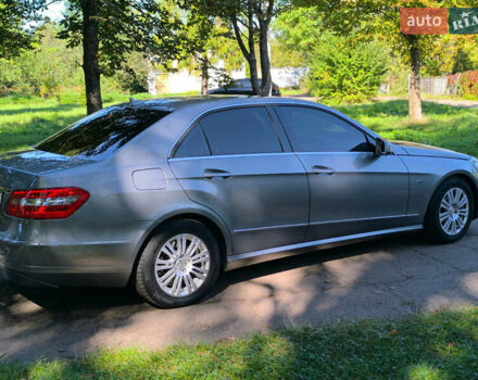 Серый Мерседес Е-Класс, объемом двигателя 2.14 л и пробегом 240 тыс. км за 13500 $, фото 7 на Automoto.ua