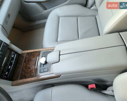 Серый Мерседес Е-Класс, объемом двигателя 2.14 л и пробегом 240 тыс. км за 13500 $, фото 19 на Automoto.ua