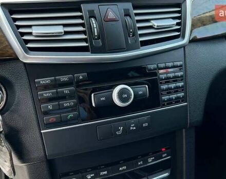 Серый Мерседес Е-Класс, объемом двигателя 2.1 л и пробегом 218 тыс. км за 12500 $, фото 12 на Automoto.ua