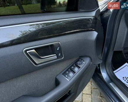 Серый Мерседес Е-Класс, объемом двигателя 2.2 л и пробегом 232 тыс. км за 16300 $, фото 58 на Automoto.ua