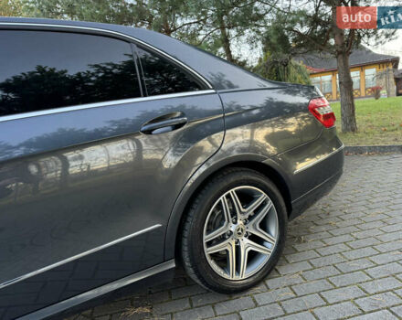 Серый Мерседес Е-Класс, объемом двигателя 2.2 л и пробегом 232 тыс. км за 16300 $, фото 18 на Automoto.ua