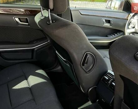 Серый Мерседес Е-Класс, объемом двигателя 2.1 л и пробегом 218 тыс. км за 12500 $, фото 33 на Automoto.ua