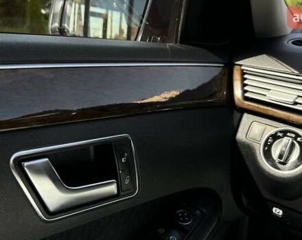 Серый Мерседес Е-Класс, объемом двигателя 2.1 л и пробегом 218 тыс. км за 12500 $, фото 20 на Automoto.ua