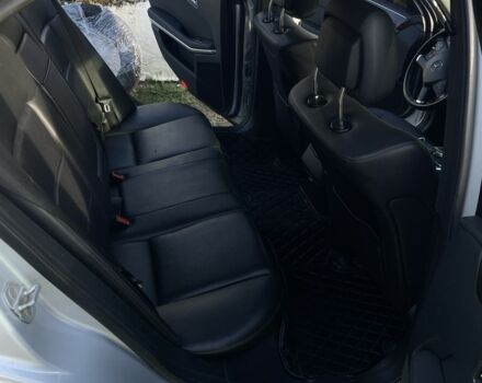 Серый Мерседес Е-Класс, объемом двигателя 2.1 л и пробегом 265 тыс. км за 12000 $, фото 4 на Automoto.ua