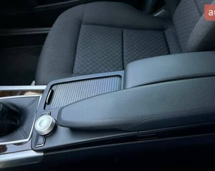 Серый Мерседес Е-Класс, объемом двигателя 2.1 л и пробегом 218 тыс. км за 12500 $, фото 21 на Automoto.ua