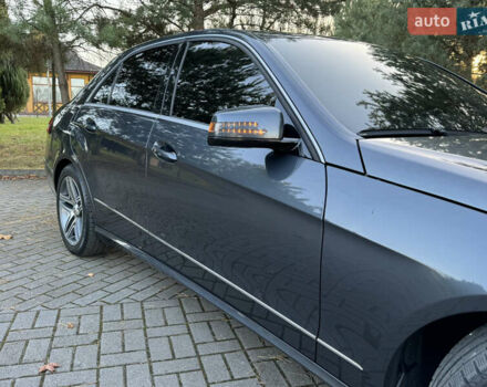 Серый Мерседес Е-Класс, объемом двигателя 2.2 л и пробегом 232 тыс. км за 16300 $, фото 30 на Automoto.ua