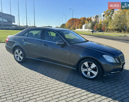 Мерседес Е-Клас 2012 у Львові на Automoto.ua Сірий Мерседес Е-Клас, об'ємом двигуна 2.14 л та пробігом 275 тис. км за 13500 $, фото 14 на Automoto.ua