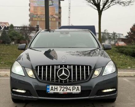 Серый Мерседес Е-Класс, объемом двигателя 2.2 л и пробегом 290 тыс. км за 10700 $, фото 4 на Automoto.ua