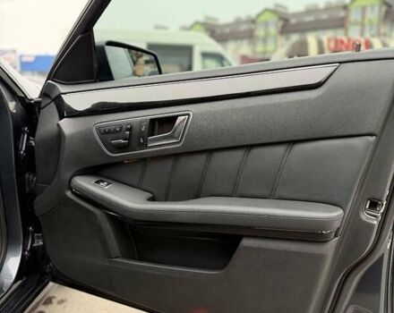 Серый Мерседес Е-Класс, объемом двигателя 2.2 л и пробегом 290 тыс. км за 10700 $, фото 15 на Automoto.ua