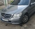 Серый Мерседес Е-Класс, объемом двигателя 2.2 л и пробегом 226 тыс. км за 12000 $, фото 1 на Automoto.ua