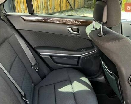 Серый Мерседес Е-Класс, объемом двигателя 2.1 л и пробегом 218 тыс. км за 12500 $, фото 34 на Automoto.ua