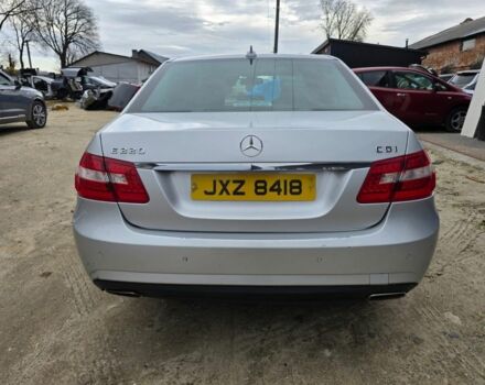 Мерседес Е-Клас 2012 у Львові на Automoto.ua Сірий Мерседес Е-Клас, об'ємом двигуна 2.2 л та пробігом 200 тис. км за 5200 $, фото 2 на Automoto.ua