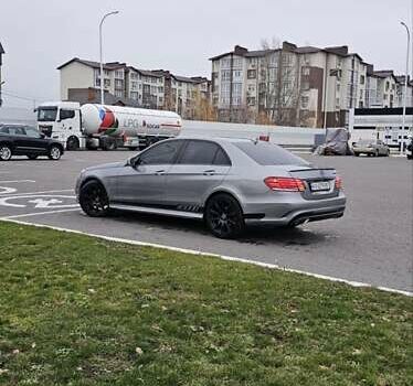 Серый Мерседес Е-Класс, объемом двигателя 3.5 л и пробегом 230 тыс. км за 15200 $, фото 6 на Automoto.ua