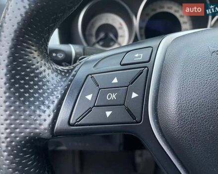 Мерседес Е-Клас 2013 у Києві на Automoto.ua Сірий Мерседес Е-Клас, об'ємом двигуна 2 л та пробігом 175 тис. км за 18490 $, фото 39 на Automoto.ua