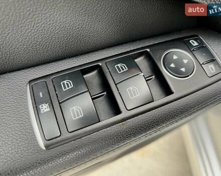 Сірий Мерседес Е-Клас, об'ємом двигуна 2.14 л та пробігом 248 тис. км за 12500 $, фото 14 на Automoto.ua