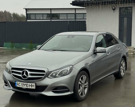 Серый Мерседес Е-Класс, объемом двигателя 2.14 л и пробегом 230 тыс. км за 18000 $, фото 1 на Automoto.ua