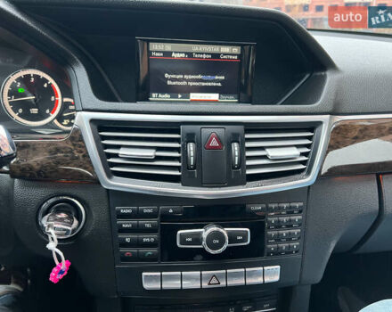 Сірий Мерседес Е-Клас, об'ємом двигуна 2.14 л та пробігом 248 тис. км за 12500 $, фото 22 на Automoto.ua