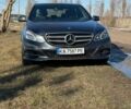 Сірий Мерседес Е-Клас, об'ємом двигуна 2.14 л та пробігом 230 тис. км за 18000 $, фото 4 на Automoto.ua