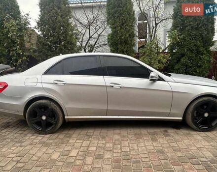 Серый Мерседес Е-Класс, объемом двигателя 2.2 л и пробегом 320 тыс. км за 12700 $, фото 4 на Automoto.ua