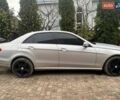 Серый Мерседес Е-Класс, объемом двигателя 2.2 л и пробегом 320 тыс. км за 12700 $, фото 4 на Automoto.ua