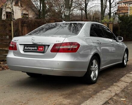 Серый Мерседес Е-Класс, объемом двигателя 2.2 л и пробегом 248 тыс. км за 12490 $, фото 10 на Automoto.ua