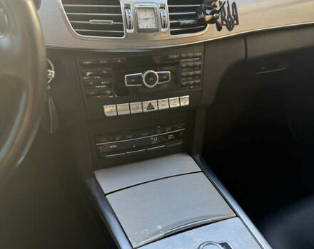 Серый Мерседес Е-Класс, объемом двигателя 2.14 л и пробегом 600 тыс. км за 10000 $, фото 13 на Automoto.ua