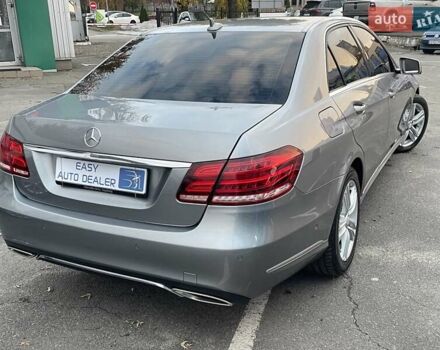 Мерседес Е-Клас 2013 у Києві на Automoto.ua Сірий Мерседес Е-Клас, об'ємом двигуна 2 л та пробігом 175 тис. км за 18490 $, фото 9 на Automoto.ua