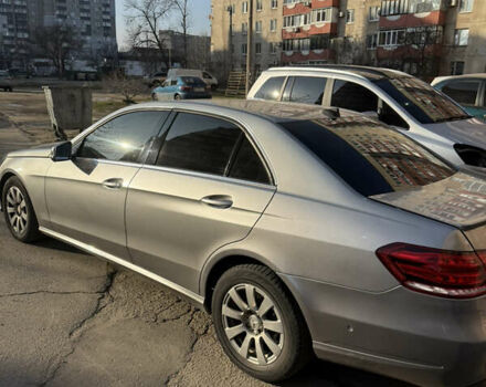 Серый Мерседес Е-Класс, объемом двигателя 2.14 л и пробегом 600 тыс. км за 10000 $, фото 11 на Automoto.ua