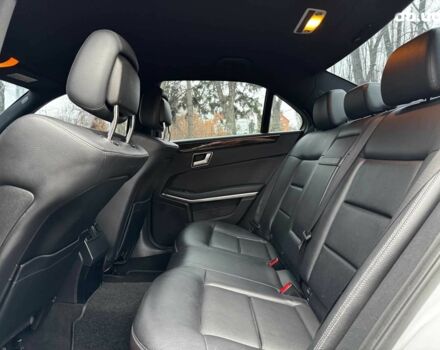 Серый Мерседес Е-Класс, объемом двигателя 2.2 л и пробегом 248 тыс. км за 12490 $, фото 24 на Automoto.ua