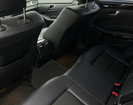 Серый Мерседес Е-Класс, объемом двигателя 2.14 л и пробегом 230 тыс. км за 18000 $, фото 18 на Automoto.ua