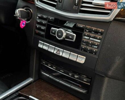 Серый Мерседес Е-Класс, объемом двигателя 2.2 л и пробегом 248 тыс. км за 12490 $, фото 31 на Automoto.ua