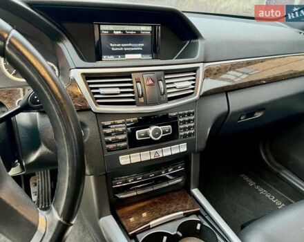 Сірий Мерседес Е-Клас, об'ємом двигуна 2.14 л та пробігом 248 тис. км за 12500 $, фото 18 на Automoto.ua