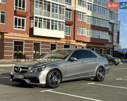 Серый Мерседес Е-Класс, объемом двигателя 2.14 л и пробегом 338 тыс. км за 16400 $, фото 6 на Automoto.ua