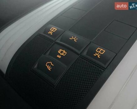 Мерседес Е-Клас 2013 у Києві на Automoto.ua Сірий Мерседес Е-Клас, об'ємом двигуна 2 л та пробігом 175 тис. км за 18490 $, фото 46 на Automoto.ua