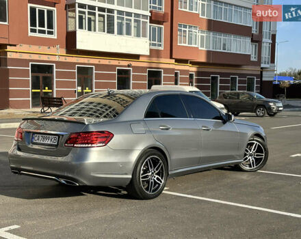 Серый Мерседес Е-Класс, объемом двигателя 2.14 л и пробегом 338 тыс. км за 16400 $, фото 9 на Automoto.ua